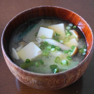 小松菜としめじの味噌汁✨豆腐入り